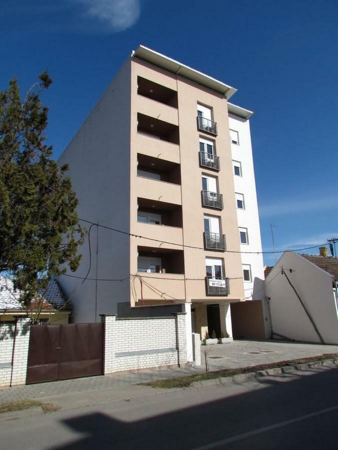 Apartman Pampas 奥西耶克 外观 照片